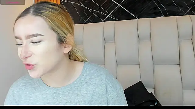 kristal joi dl online show from November 12, 12:38 pm