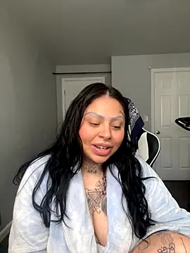 chicanachic13 online show from September 28, 10:48 pm