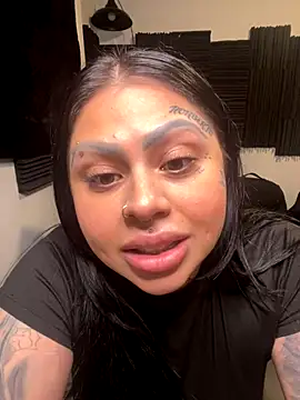 chicanachic13 online show from October 15, 5:29 am