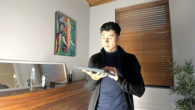 AustinJones  online show from November 12, 7:13 pm