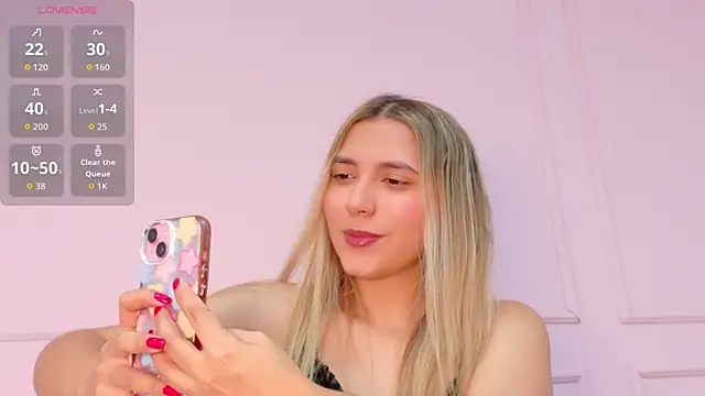 MaddieTease online show from October 28, 1:03 pm