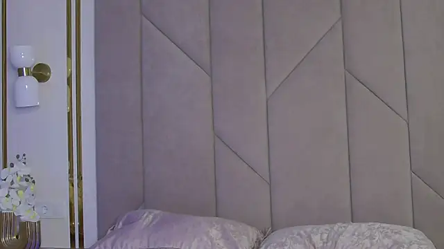 Touch me online show from October 11, 4:16 pm