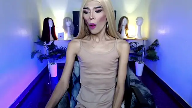 itsmeMonicaloove69 online show from October 18, 7:53 am