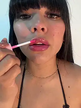 BrendaCrean online show from January 31, 11:35 am