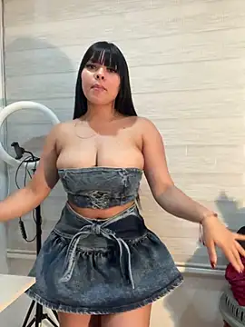 BrendaCrean online show from March 18, 12:16 am