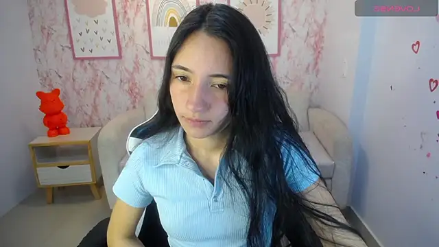 Snapshot of Kylie_ch1 chatting on October 4, 11:08 am Kylie ch1 online show from October 4, 11:08 am