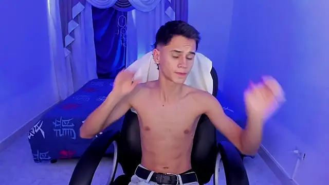 Aron Boyy online show from September 27, 9:31 pm