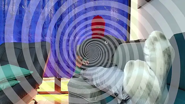 Snapshot of Warmteam777 chatting on December 14, 6:56 pm Warmteam777 online show from December 14, 6:56 pm