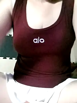 Surrilove online show from September 24, 4:10 pm