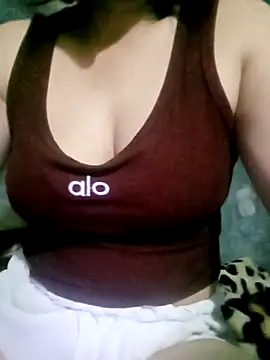 Surrilove online show from October 28, 3:47 pm