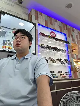 gayfucuxuc online show from September 24, 4:49 am