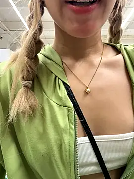 SweetBunnyGF online show from September 24, 11:08 pm