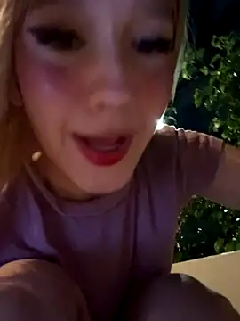 SweetBunnyGF online show from October 29, 11:39 pm