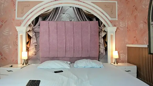 Dani rivass online show from October 6, 11:18 am