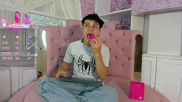 Dani rivass online show from October 11, 11:31 am