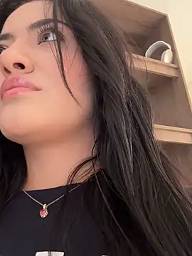 Snapshot of Lu090_ chatting on September 23, 4:10 pm Lu090 online show from September 23, 4:10 pm