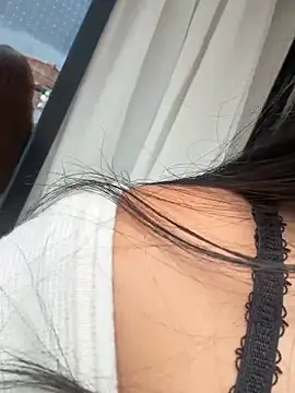 Snapshot of Lu090_ chatting on October 1, 6:14 pm Lu090 online show from October 1, 6:14 pm