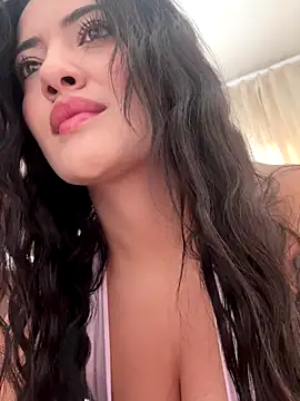 Snapshot of Lu090_ chatting on October 3, 3:42 pm Lu090 online show from October 3, 3:42 pm