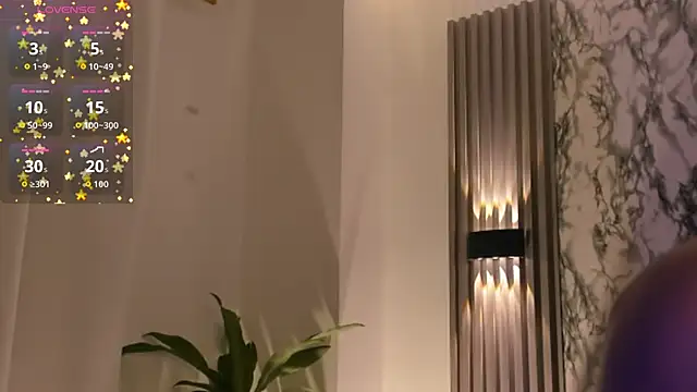 ChloeeMason online show from October 10, 11:20 am