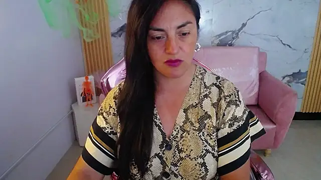 Snapshot of tamara_ch1 chatting on October 15, 2:55 am tamara ch1 online show from October 15, 2:55 am