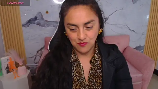 Snapshot of tamara_ch1 chatting on October 21, 3:29 am tamara ch1 online show from October 21, 3:29 am