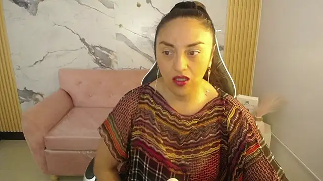 Snapshot of tamara_ch1 chatting on October 29, 3:20 am tamara ch1 online show from October 29, 3:20 am