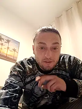 Woodern online show from December 3, 9:02 pm