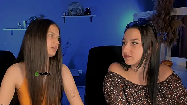 Snapshot of talia_seduce chatting on September 9, 1:32 pm talia seduce online show from September 9, 1:32 pm