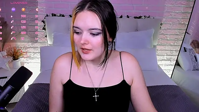 HeyMary online show from October 8, 11:08 am