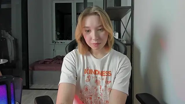 Snapshot of Agatha_May chatting on November 15, 5:20 pm Agatha May online show from November 15, 5:20 pm