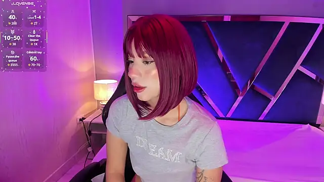 Snapshot of ZharaLux chatting on October 21, 12:06 pm ZharaLux online show from October 21, 12:06 pm