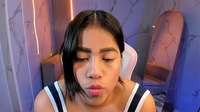 Snapshot of Victoria_b_ chatting on October 10, 8:08 pm Victoria b online show from October 10, 8:08 pm