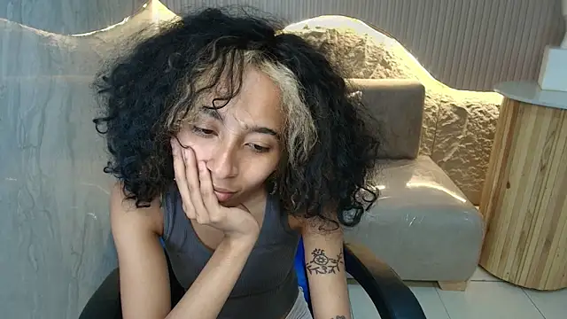 Snapshot of Agnis_ink_r chatting on October 29, 1:02 pm Agnis ink r online show from October 29, 1:02 pm