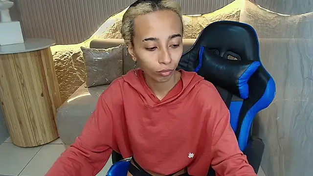 Snapshot of Agnis_ink_r chatting on November 11, 1:11 pm Agnis ink r online show from November 11, 1:11 pm