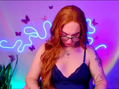 Snapshot of VIckSexyDoll chatting on October 9, 1:14 am VIckSexyDoll online show from October 9, 1:14 am