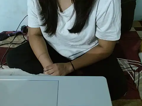 Vaani Singha online show from November 21, 12:04 pm