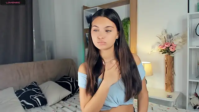 Snapshot of FunnyyMonkeyy chatting on October 4, 9:07 am FunnyyMonkeyy online show from October 4, 9:07 am