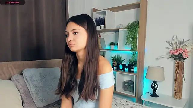 Snapshot of FunnyyMonkeyy chatting on October 11, 9:08 am FunnyyMonkeyy online show from October 11, 9:08 am