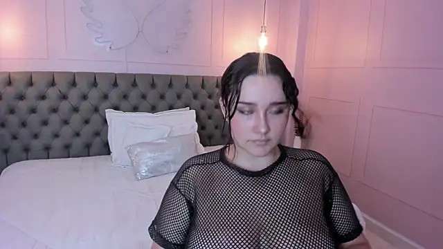 Briana 24 online show from October 12, 6:18 pm