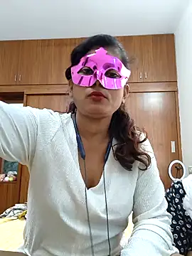 Snapshot of your_chandni04 chatting on September 26, 8:18 am your chandni04 online show from September 26, 8:18 am