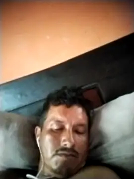 colombiano198720 online show from September 24, 9:29 pm