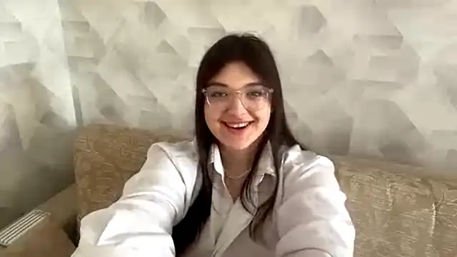 Snapshot of CarylWeatherholtz chatting on October 6, 11:51 am CarylWeatherholtz online show from October 6, 11:51 am