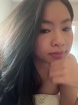 Snapshot of KaraMeii chatting on September 9, 4:45 am KaraMeii online show from September 9, 4:45 am