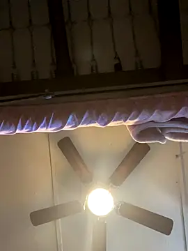 Snapshot of ittybittymeryssa chatting on October 15, 1:22 pm ittybittymeryssa online show from October 15, 1:22 pm