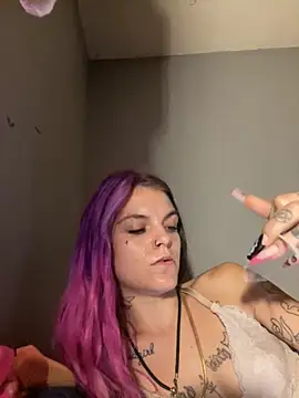 Snapshot of ittybittymeryssa chatting on November 6, 1:56 pm ittybittymeryssa online show from November 6, 1:56 pm