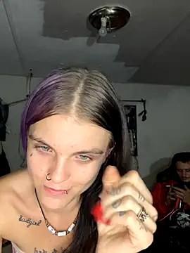 Snapshot of ittybittymeryssa chatting on December 2, 11:45 pm ittybittymeryssa online show from December 2, 11:45 pm