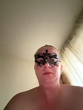 Snapshot of Eflctt chatting on October 6, 4:37 pm Eflctt online show from October 6, 4:37 pm