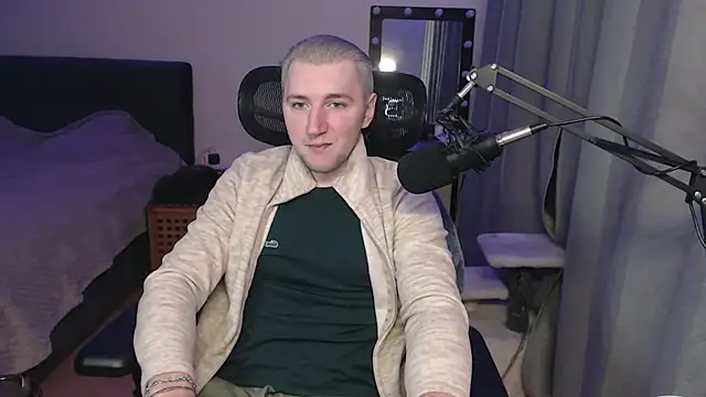 Elvin Vaenight online show from November 12, 9:25 pm