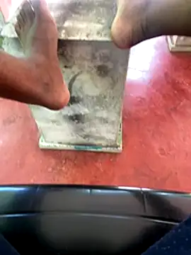 Snapshot of Senurak99 chatting on December 14, 5:35 am Senurak99 online show from December 14, 5:35 am