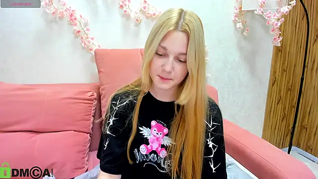 Snapshot of Sylvia_Ortiz chatting on September 14, 3:27 am Sylvia Ortiz online show from September 14, 3:27 am